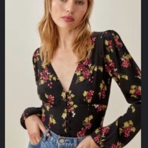 Reformation Nell top
